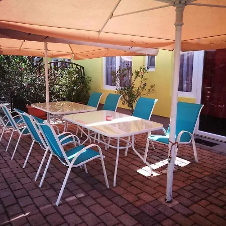 In Balatonvilagos/balaton 26340 Apartment *