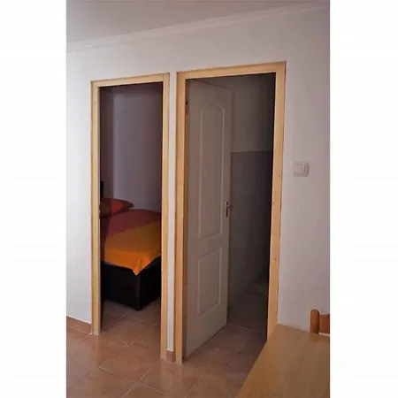 Apartment In Balatonvilagos/balaton 26340
